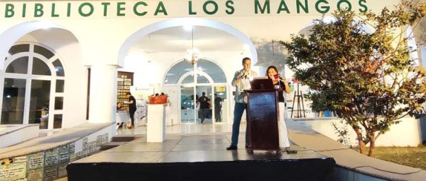 Subasta anual de biblioteca Los Mangos
