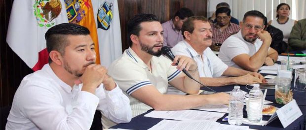 beca de estudios al hijo de Clarisa Rodríguez