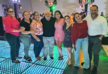 Don Luis Angarita celebra la vida entre amigos, paella y mucha música