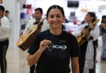 Lupita Hernández conquista el oro mundial junto a Ximena Plácito